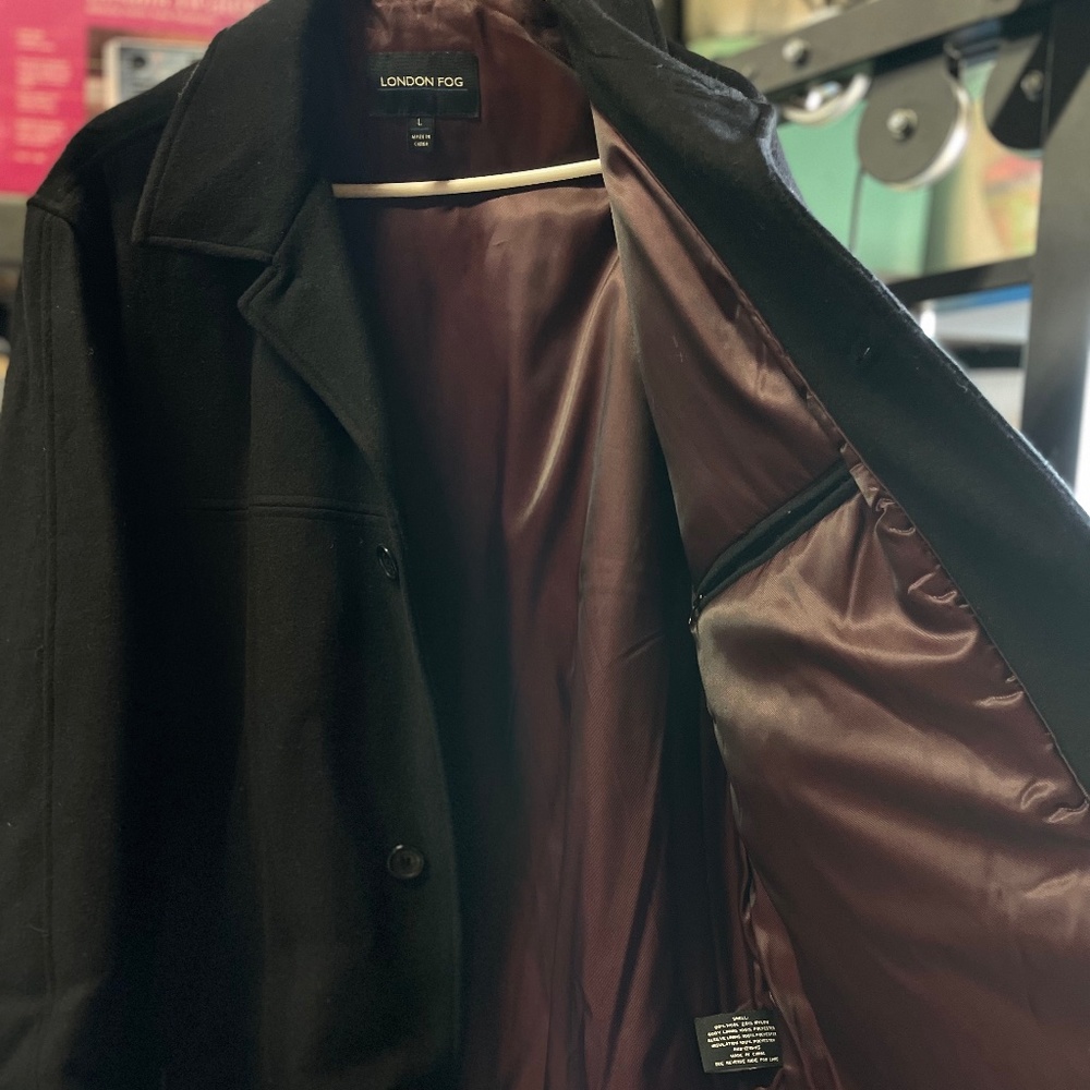 Mens London Fog Peacoat. Size Lg.